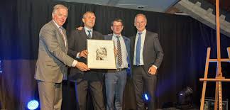 Jan van Eijk wins Martin van den Brink Award (4,4Mb)
